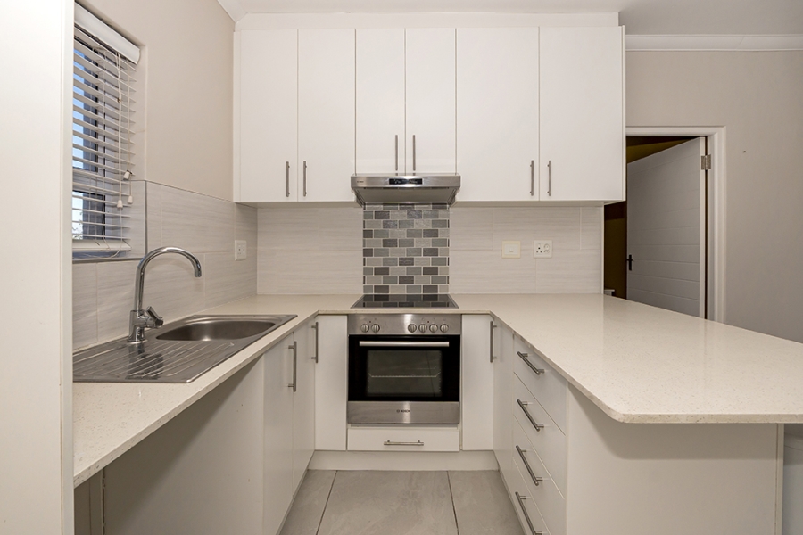 2 Bedroom Property for Sale in Table View Western Cape